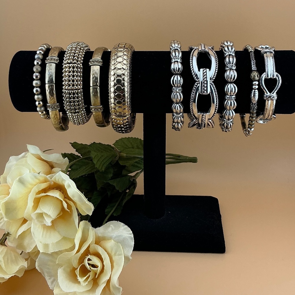 10 Stretchable Bracelets 5 Gold and 5 Silver